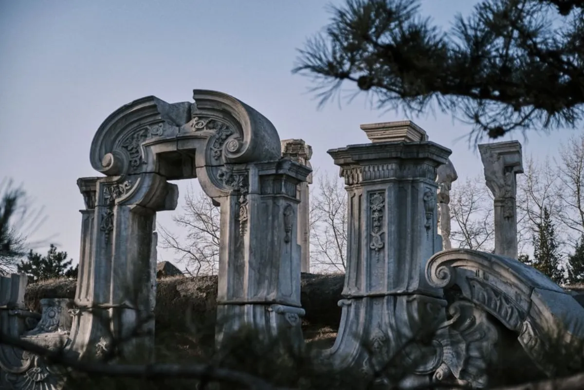 palace ruins